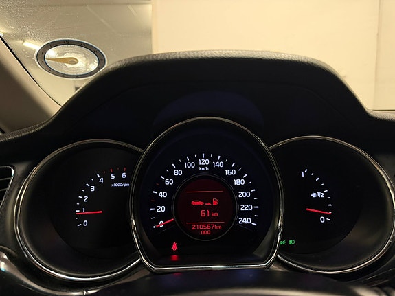 Kia Ceed 7 of 15