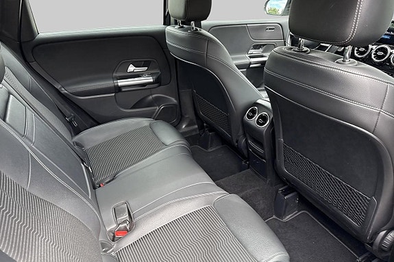 Mercedes-Benz B180 6 of 23