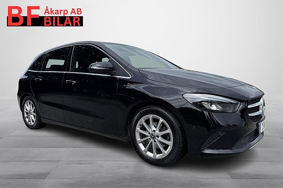 Mercedes-Benz B180 12 of 23