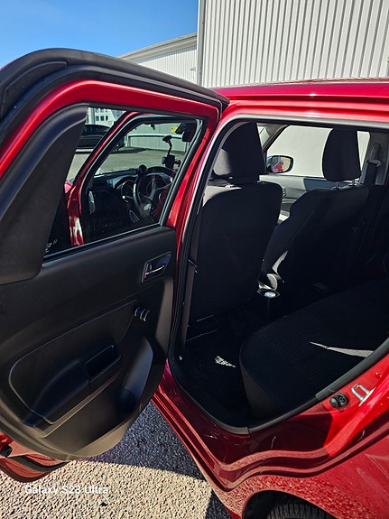 Suzuki Swift 5 of 10