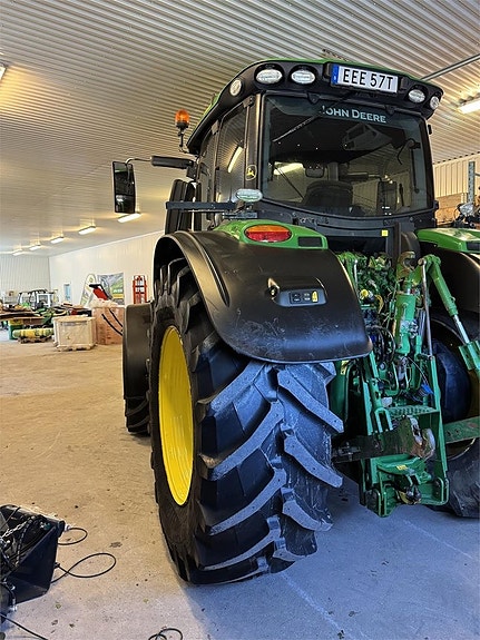 John Deere 6250R 3 of 5