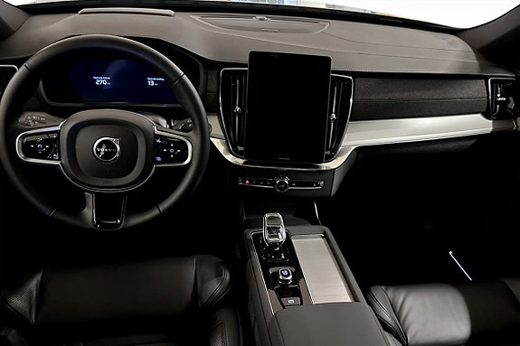 Volvo XC90 5 of 5