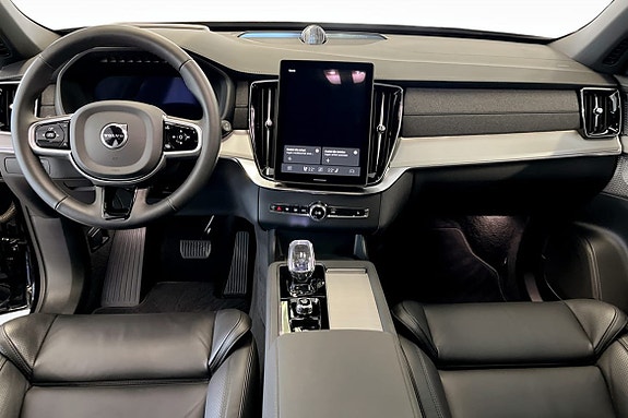 Volvo XC90 4 of 5