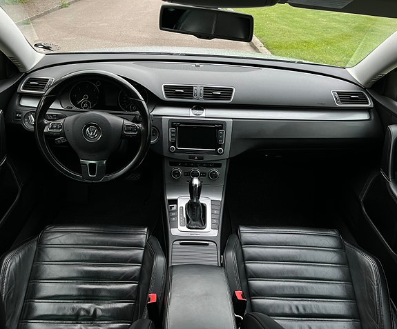 Volkswagen Passat 3 of 4