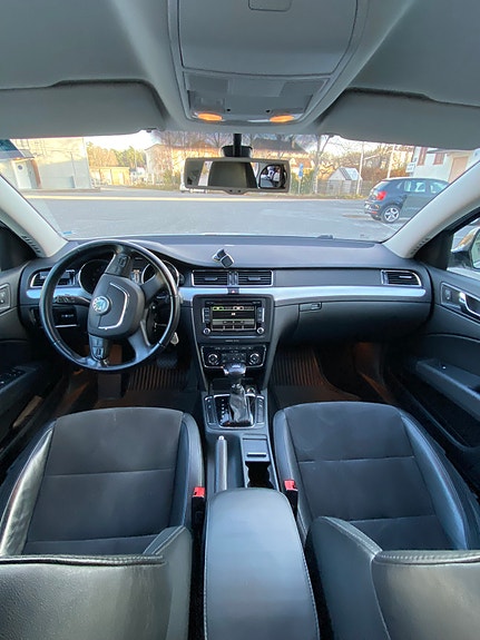 Skoda Superb 4 of 5