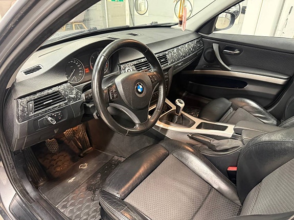 BMW 320d 8 of 12