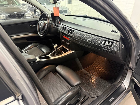 BMW 320d 10 of 12