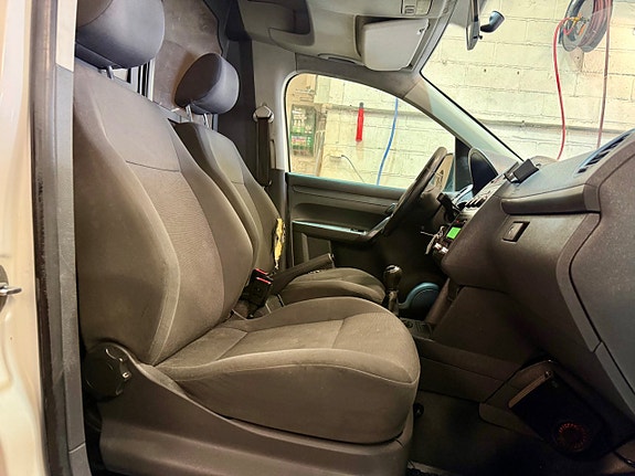 Volkswagen Caddy 13 of 17