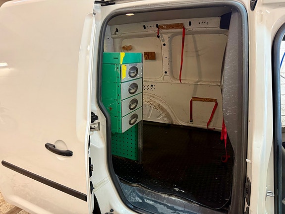 Volkswagen Caddy 17 of 17