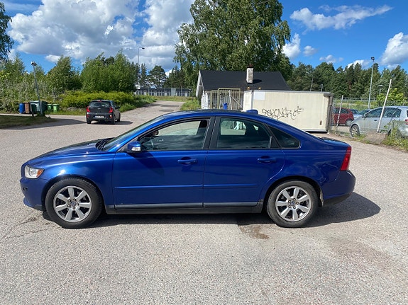 Volvo S40 3 of 11