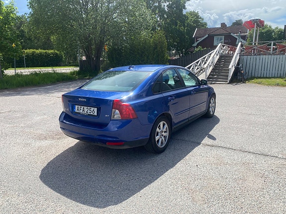 Volvo S40 8 of 11