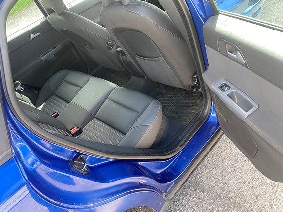 Volvo S40 9 of 11