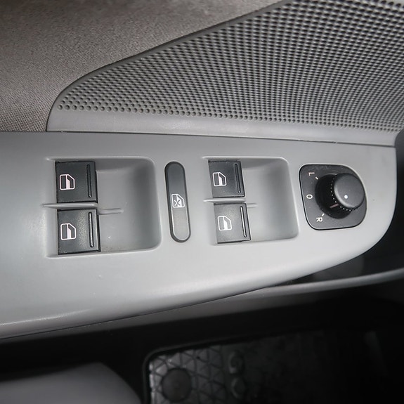 Volkswagen Golf V 13 of 25