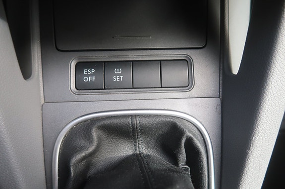 Volkswagen Golf V 14 of 25