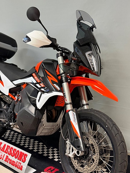 KTM 890 Adventure R 4 of 5
