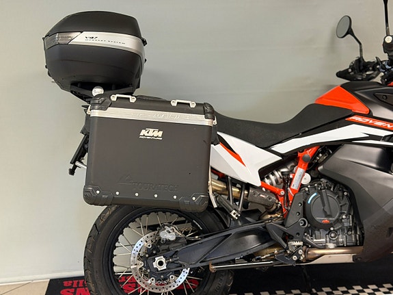 KTM 890 Adventure R 5 of 5