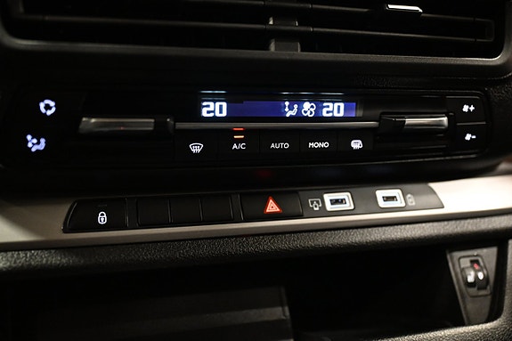 Opel Vivaro 30 of 30