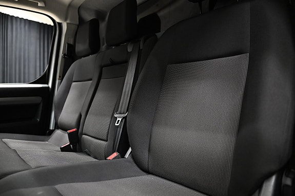 Opel Vivaro 28 of 30