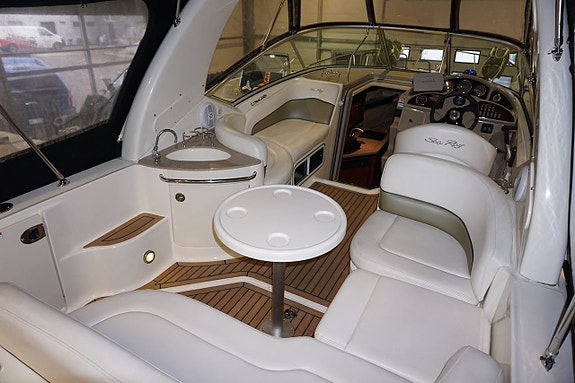 Sea Ray Sundancer 275 -07 | Mercruiser 350 MAG MPI 5 of 5