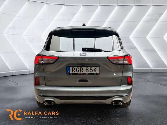 Ford Kuga 9 of 18