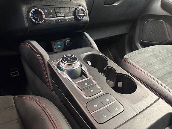 Ford Kuga 17 of 18