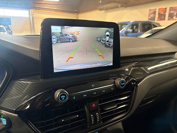 Ford Kuga 15 of 18