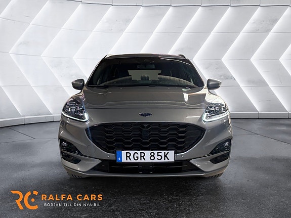 Ford Kuga 8 of 18