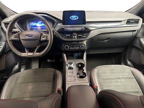 Ford Kuga 10 of 18