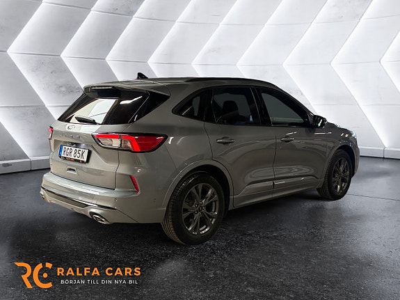 Ford Kuga 7 of 18