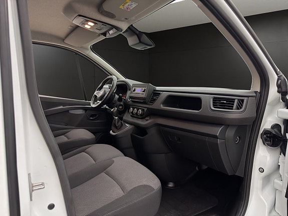 Nissan Primastar 24 of 29