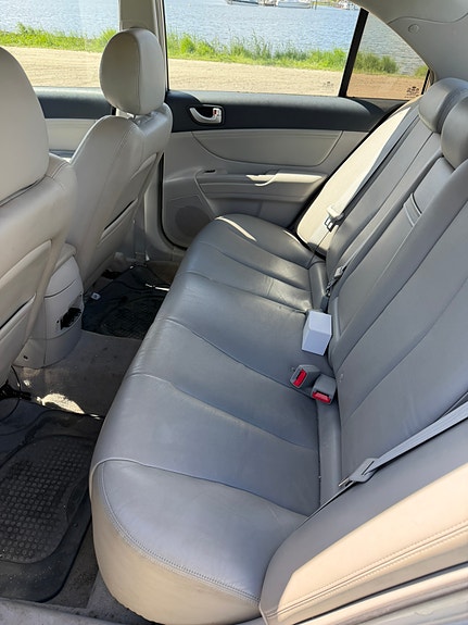 Hyundai Sonata 4 of 5