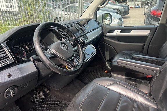 Volkswagen Multivan 17 of 18
