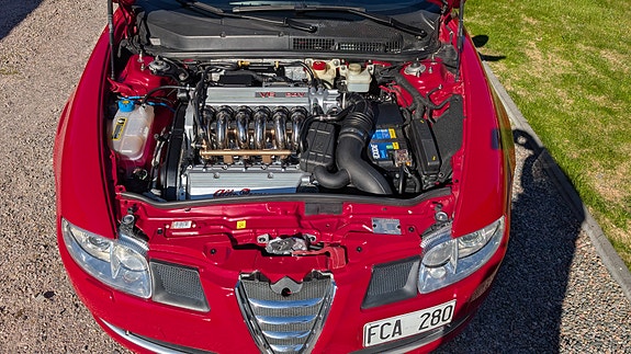 Alfa Romeo GT 8 of 10
