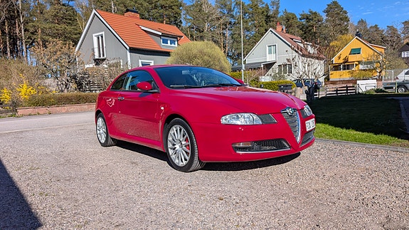 Alfa Romeo GT 2 of 5