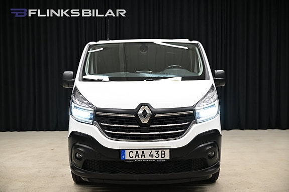 Renault Trafic 9 of 22