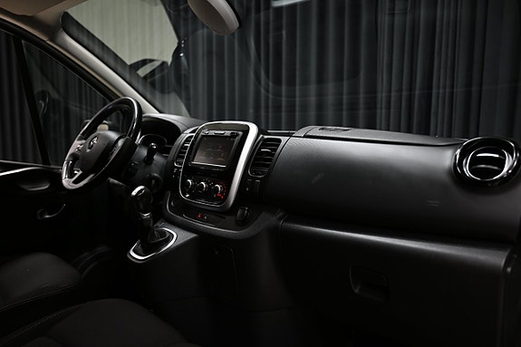 Renault Trafic 16 of 22