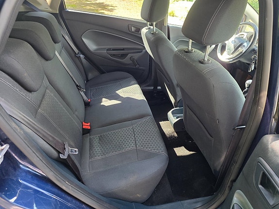 Ford Fiesta 10 of 11