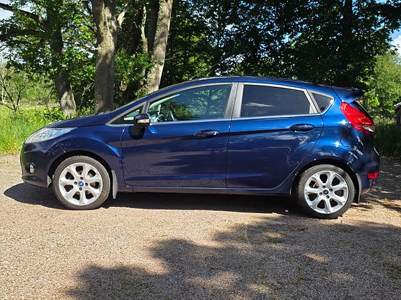 Ford Fiesta 6 of 11