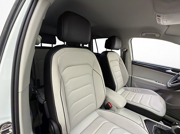 Volkswagen Tiguan 16 of 30