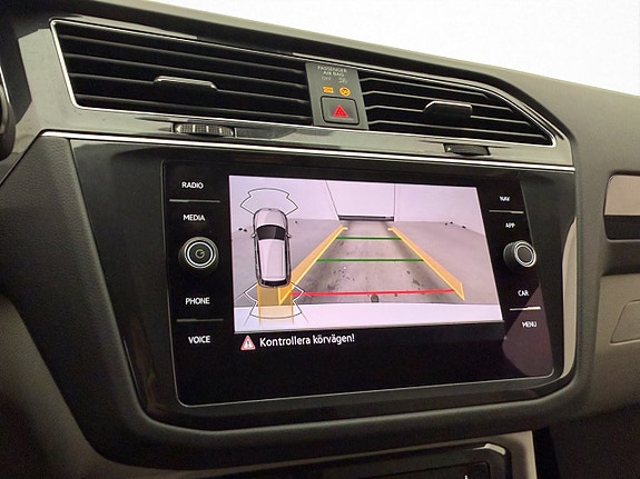 Volkswagen Tiguan 22 of 30