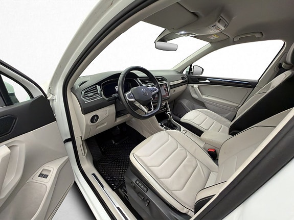 Volkswagen Tiguan 11 of 30
