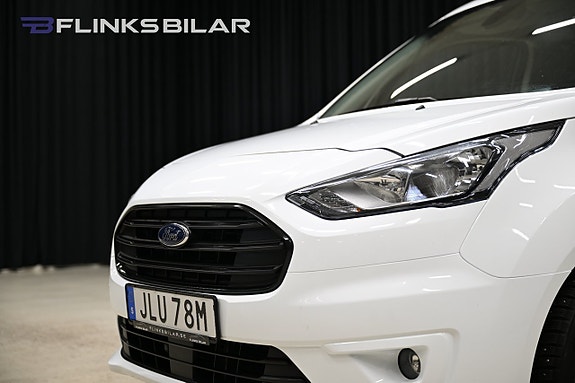 Ford Transit Connect 13 of 26