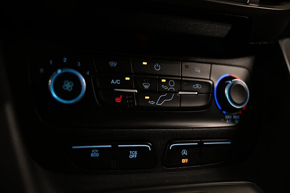 Ford Transit Connect 22 of 26