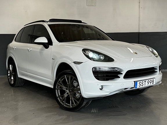 Porsche Cayenne S 6 of 30