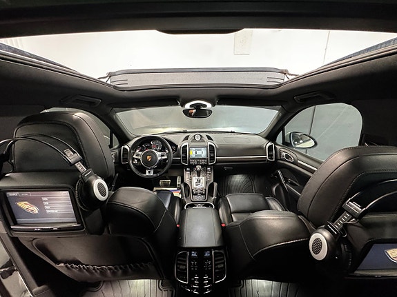 Porsche Cayenne S 28 of 30