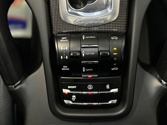 Porsche Cayenne S 30 of 30