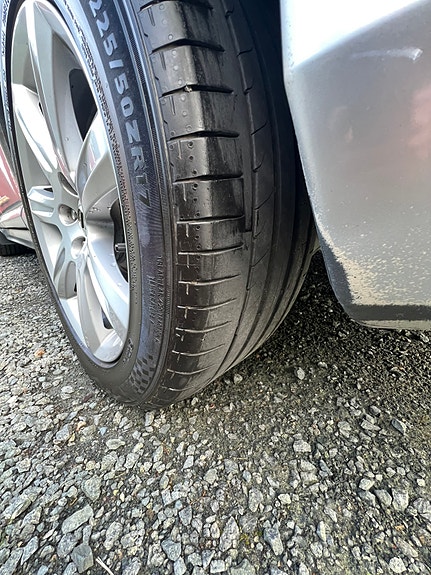 Volvo V70 2 of 5