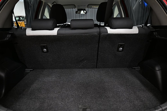 Toyota Yaris 13 of 27
