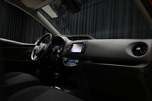 Toyota Yaris 20 of 27