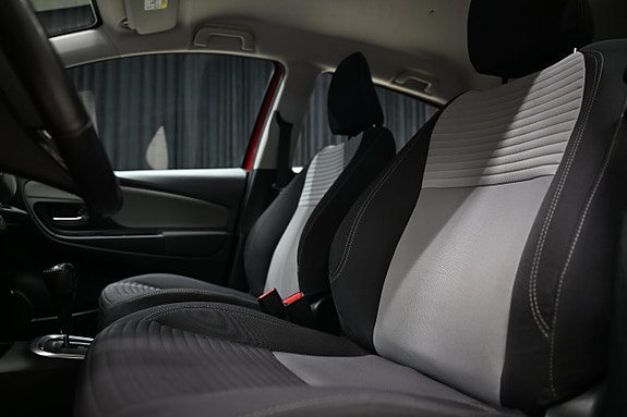 Toyota Yaris 14 of 27